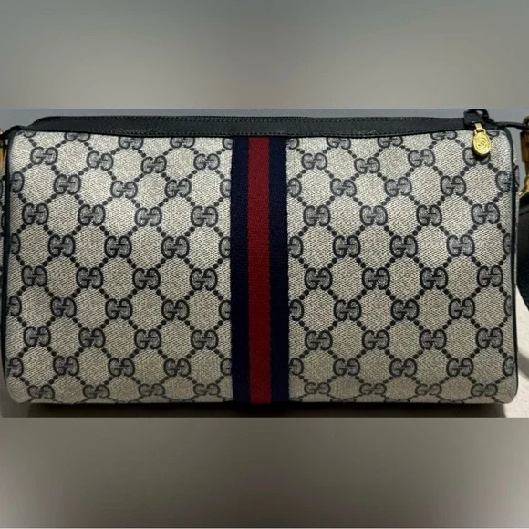 Gucci Women's Black and Gray Shoulder Bag - Picture 3 of 16